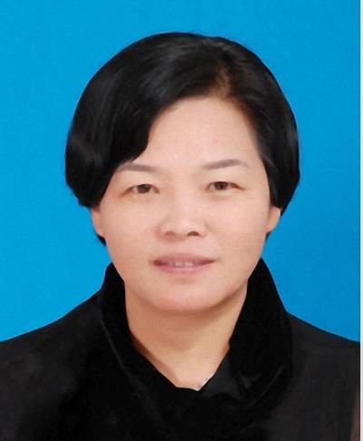 蓝岚(南宁市市政和园林管理局原二级巡视员)