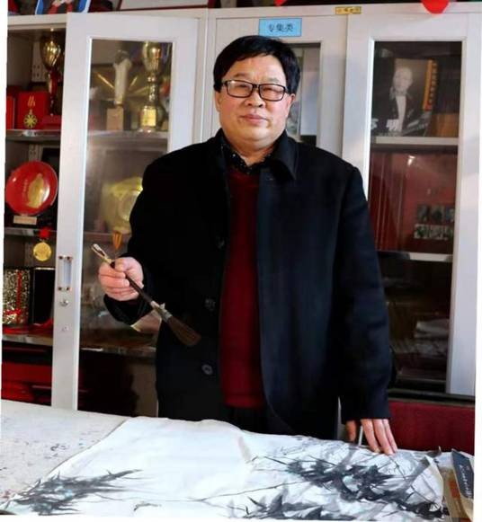 苏明(中国四川籍艺术家)