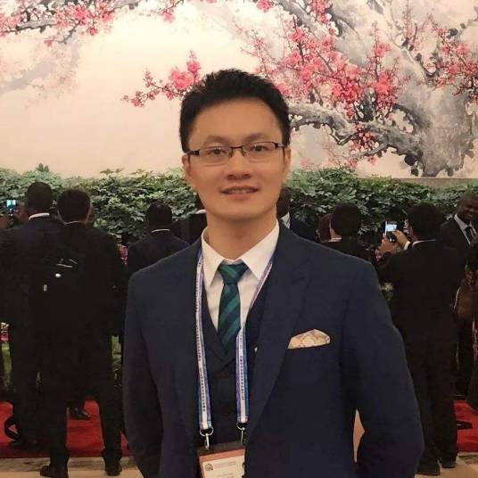 张文鸿（华南城集团党委书记、好百年集团董事长兼总裁）