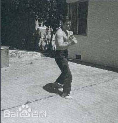詹姆斯·严·李