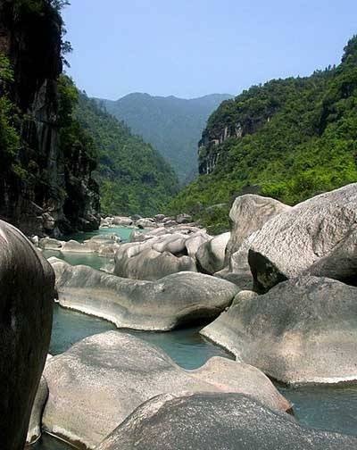 洞官山
