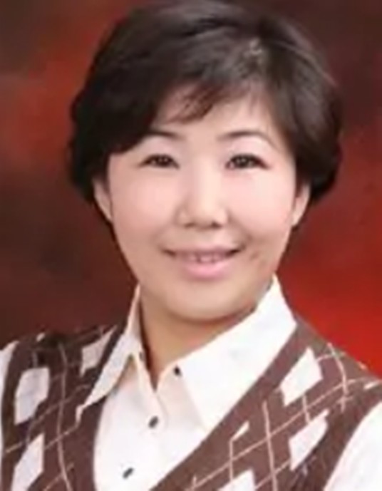 崔莉莉（公司广告营销副总裁）