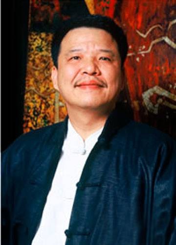 佘国华（福州大学厦门工艺美术学院常务副院长）