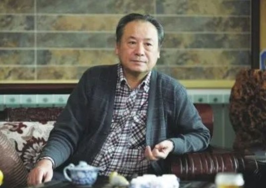 周涛（新疆文联原副主席、作协副主席）