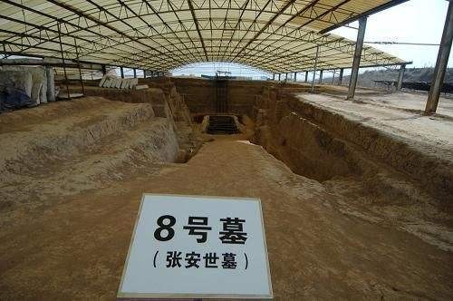 凤栖原西汉家族墓地