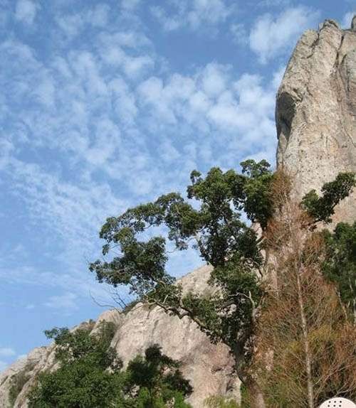 白岩山（浙江省象山县境内古迹景观）