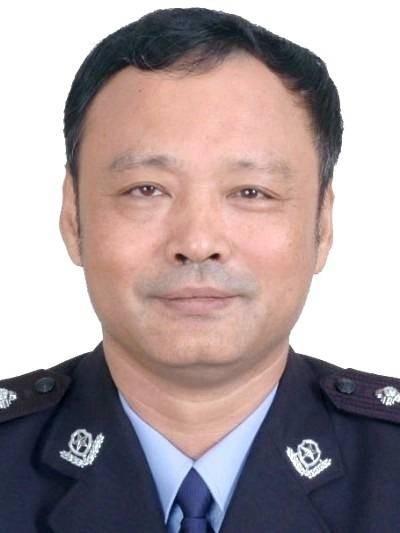 王晓南（广东省深圳市公安局党委委员、纪委书记）