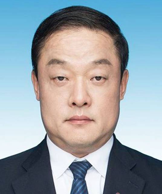 王东锋（云南省昭通市人民政府副市长、党组成员）
