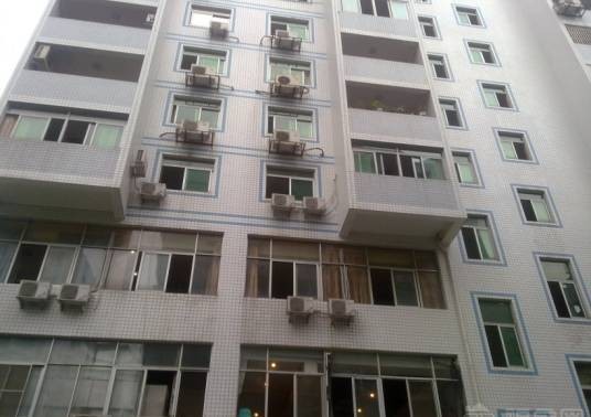 富臣家居