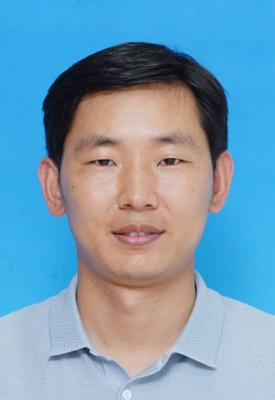 刘勇刚（西藏自治区阿里地区措勤县委副书记、政府县长）