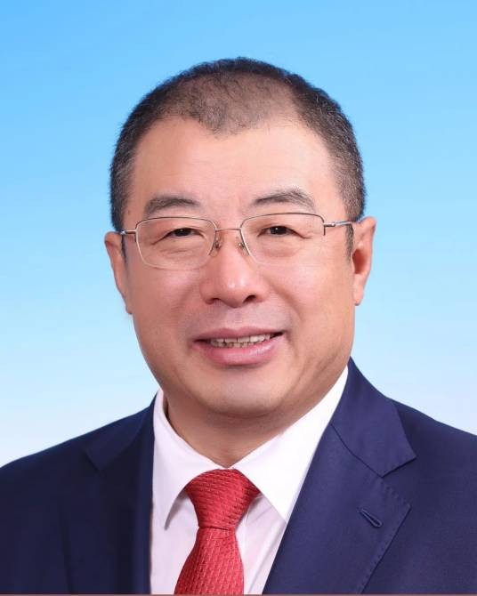 齐向东（第十四届全国政协委员、教科卫体委员会委员，全国工商联副主席，奇安信科技集团董事长）