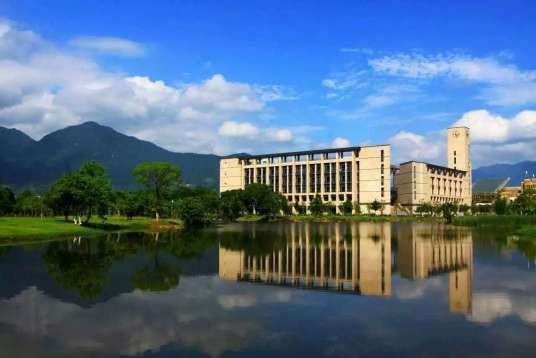 福州大学外国语学院