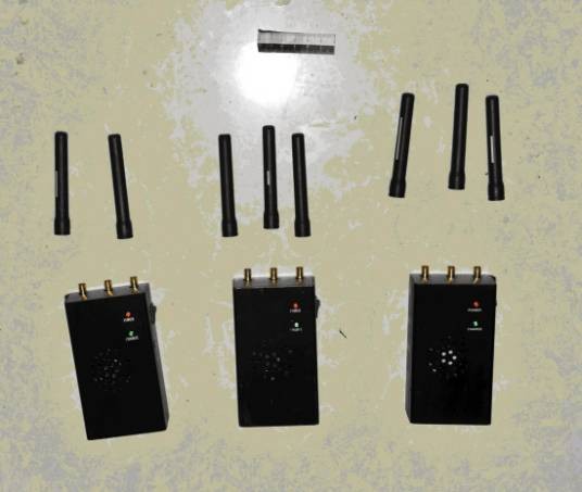 汽车门锁干扰器
