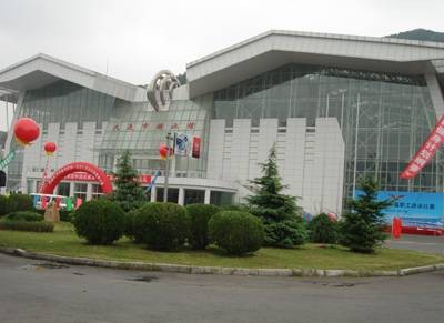 大连市游泳馆