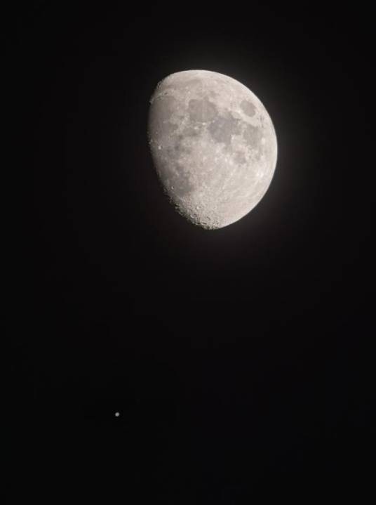 木星伴月