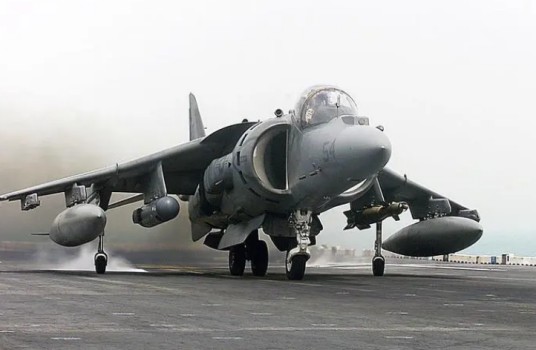 AV—8B攻击机