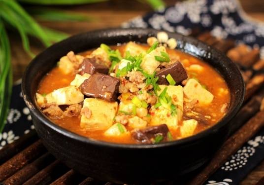 鸭血豆腐