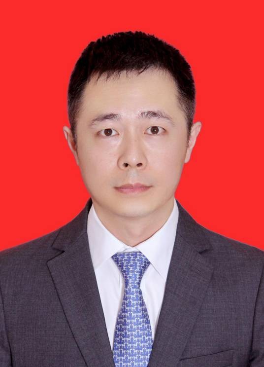 杨翔宇（四川省眉山市东坡区委副书记、区政府区长）