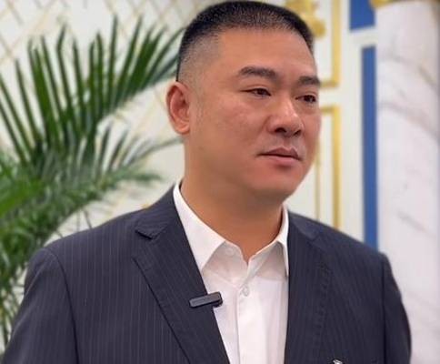 潘曦（新疆维吾尔自治区公安厅党委书记、厅长、督察长）