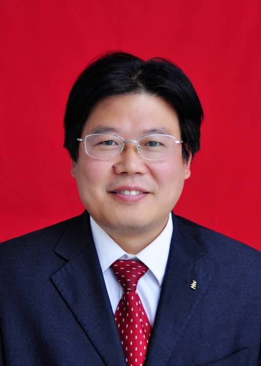 江水生(常山县人力资源和社会保障局党组成员、县社会保险事业管理局局长)