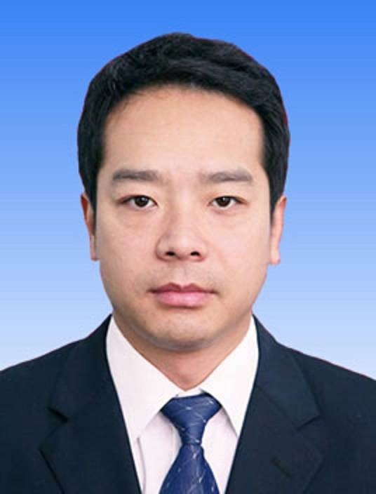 关威（陕西省商洛市洛南县委常委，县人民政府常务副县长）