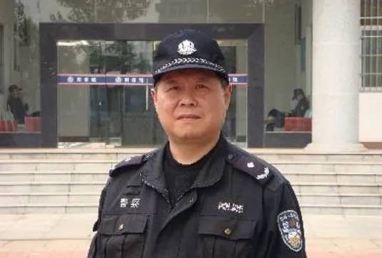 刘一兵(湖南公安高等专科学校教授)
