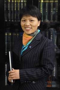 王玉荣（对外经济贸易大学国际商学院教授）