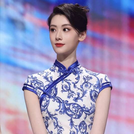 杨诗尹