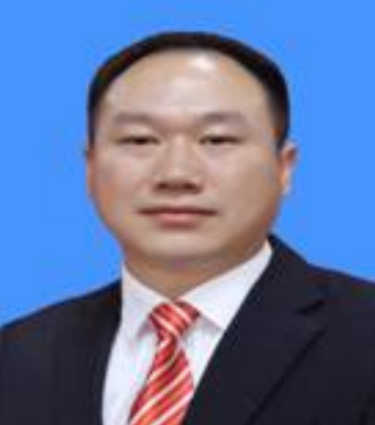 岳强(四川省巴中市南江县自然资源和规划局党组成员、副局长)