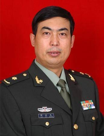 郭树忠（深圳新风和睦家医院主任医师、教授、博士生导师）