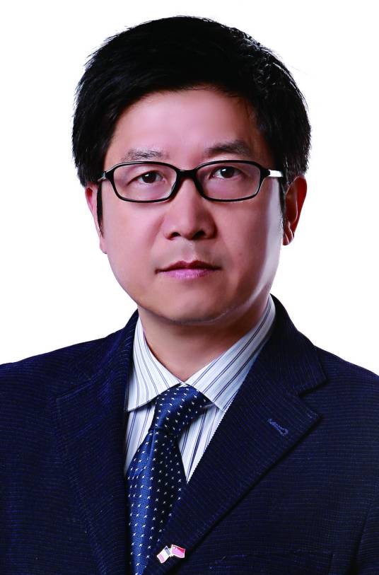 陈士林（中国工程院院士、俄罗斯工程院院士，成都中医药大学首席教授、中国中医科学院首席研究员）