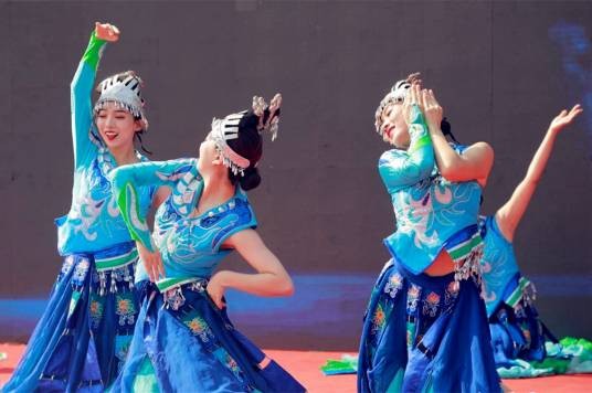 布依族民歌（好花红调）
