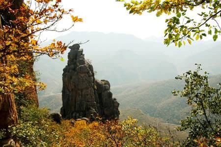 大黑山(辽宁省朝阳市北票市境内山峰)
