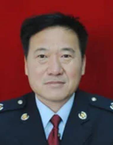 李海荣(山西省文水县国家税务局党组成员、纪检组长)