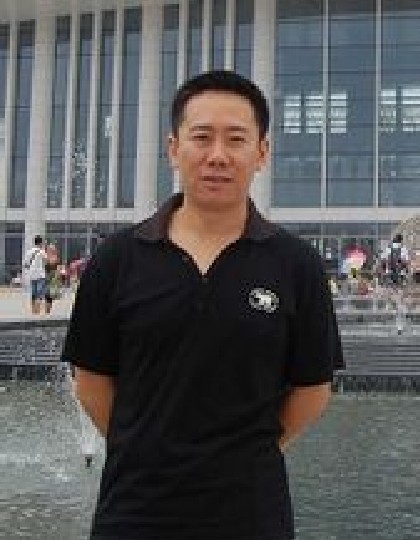 王晓雷（南开大学教授）