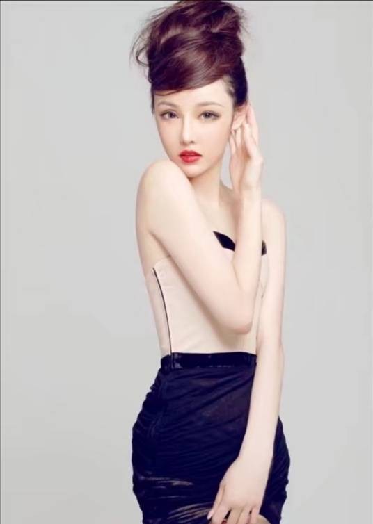 诗梓佳