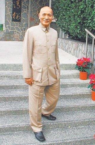 李登科（台湾省酷似蒋介石者）