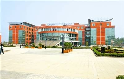 西安外事技师学院