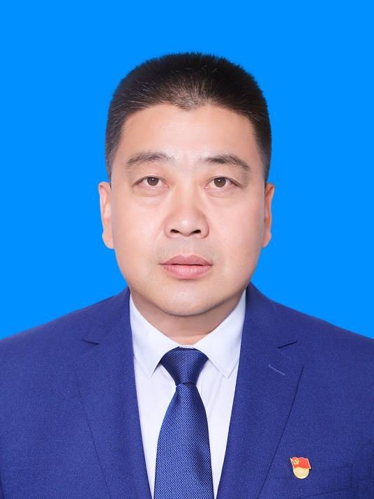 李鹏(临夏回族自治州委常委、州委政法委书记)