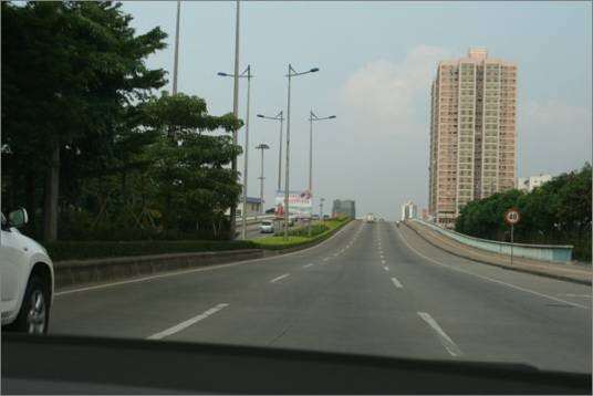 龙溪大道（广州市荔湾区芳村龙溪大道）