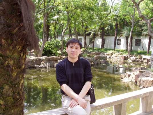 彭建文(重庆师范大学数学与计算机科学学院教授)