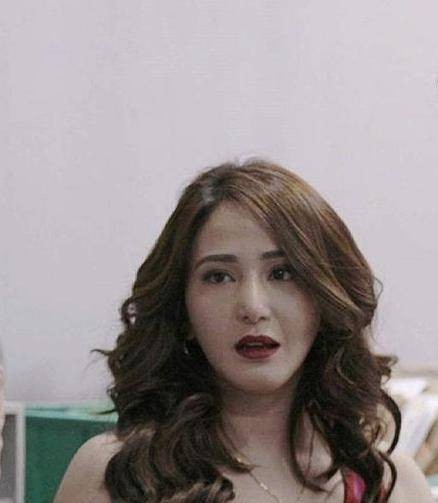卡特里娜·哈莉莉