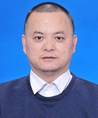 张天然(西南大学副教授)