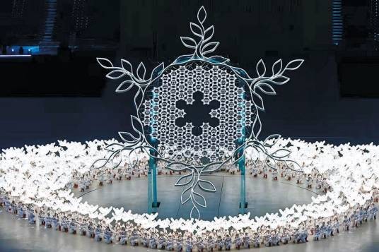 雪花(2022年北京冬奥会开闭幕式主题歌曲)
