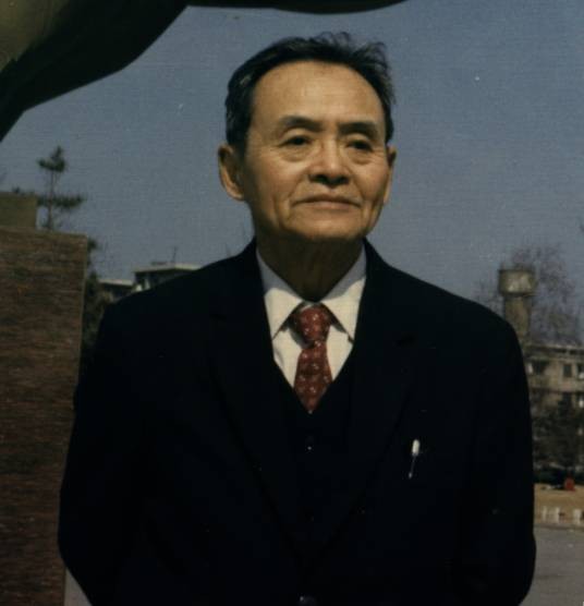 王久鸣