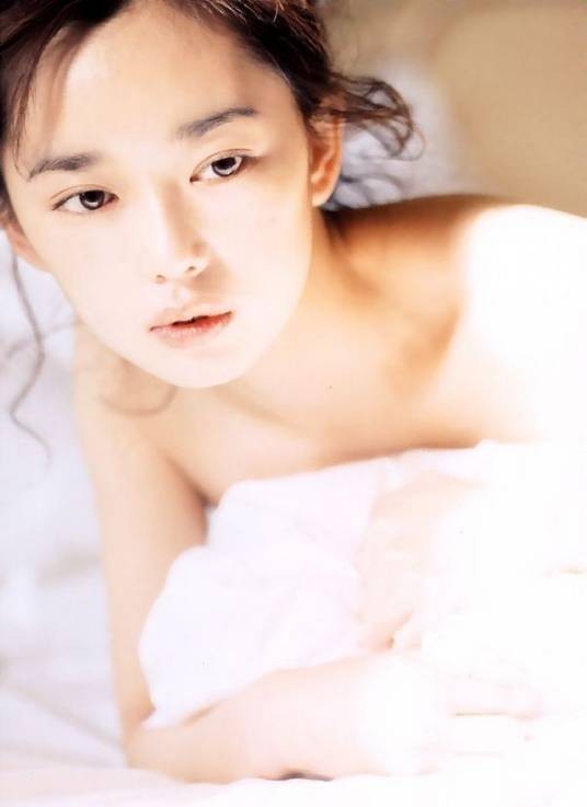 叶月里绪菜