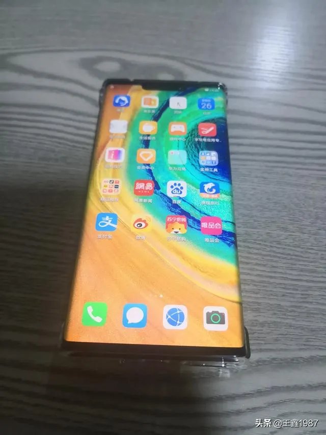 看完了华为mate30发布会,感觉不错,到底值得购买吗