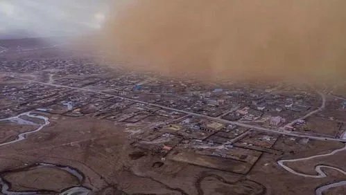 中央气象台发布沙尘暴黄色预警信号，哪些地区受沙尘天气影响严重？