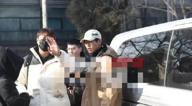 今年有哪些明星可能要参加央视春晚表演语言类节目？