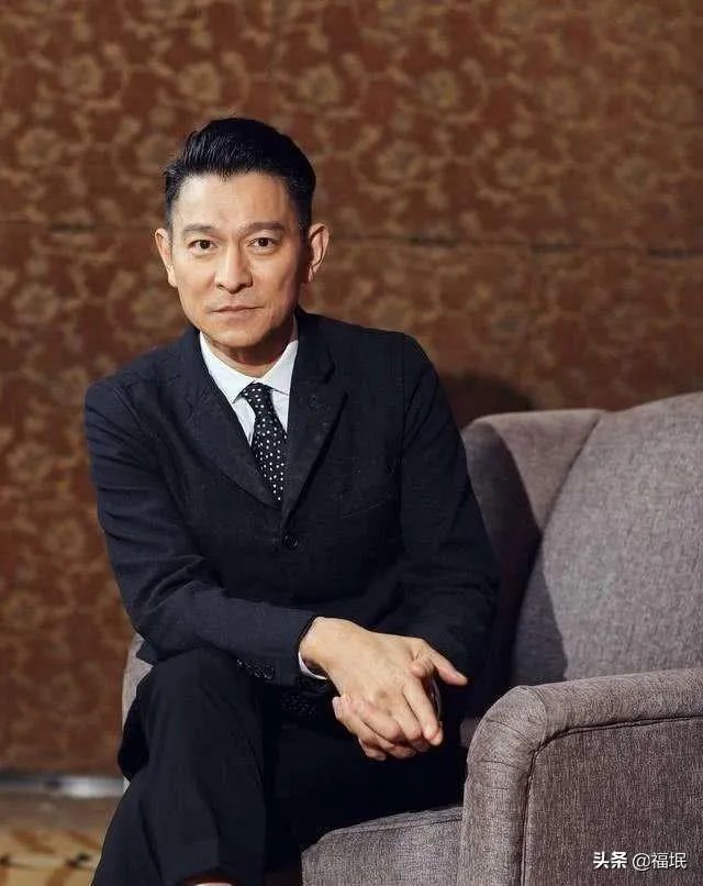 奥巴马这么年轻,为什么不复出竞选2020年的美国总统呢?